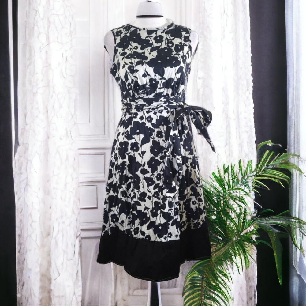 The Limited Black & White Floral Sleeveless A-Line Belted Midi Dress Size XS